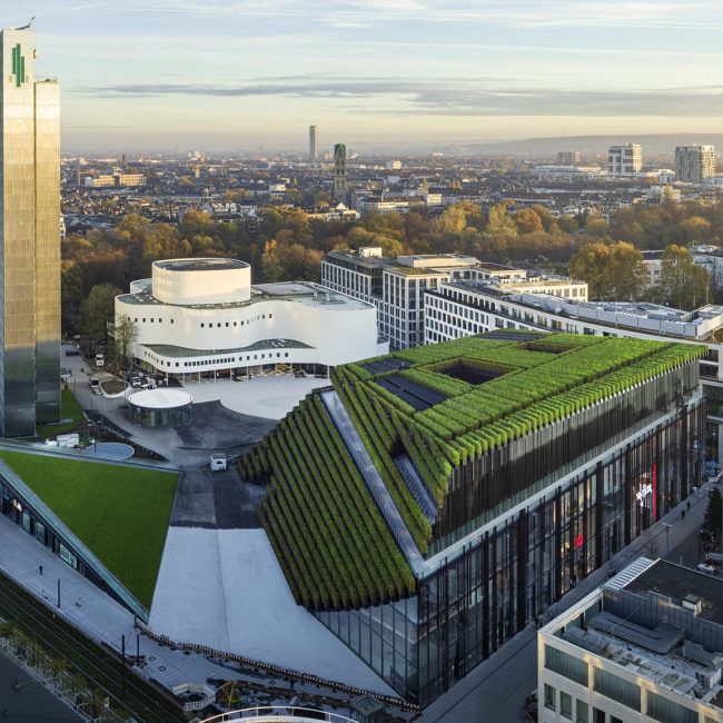 Kö-Bogen 2 Düsseldorf Gebäudebegrünung Dachbegrünung Leonhards