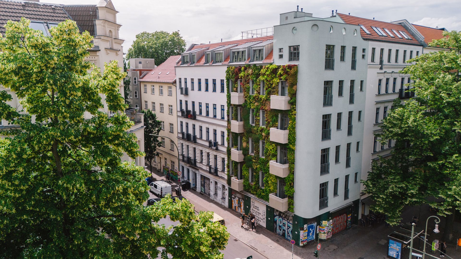 gebäudebegrünung berlin living wall leonhards